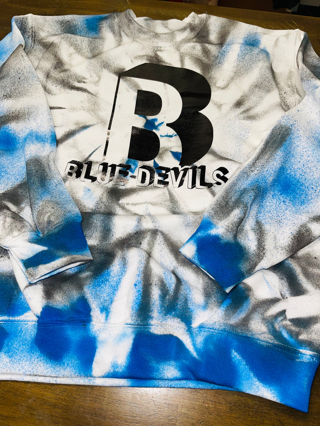 Blue Devils crew neck sweatshirt-unisex medium