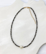 Load image into Gallery viewer, A dash of Class necklace
